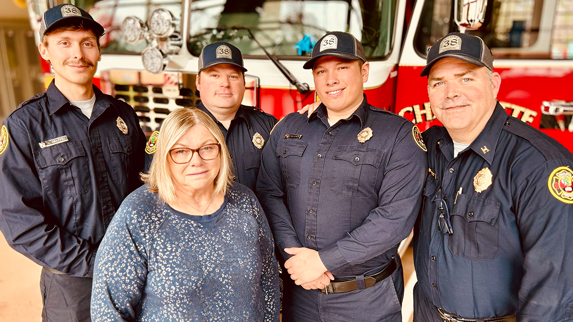 Darlene meets the Engine 38 crew inside the firehouse, sharing stories and gratitude with the responders who were there the night she collapsed. 