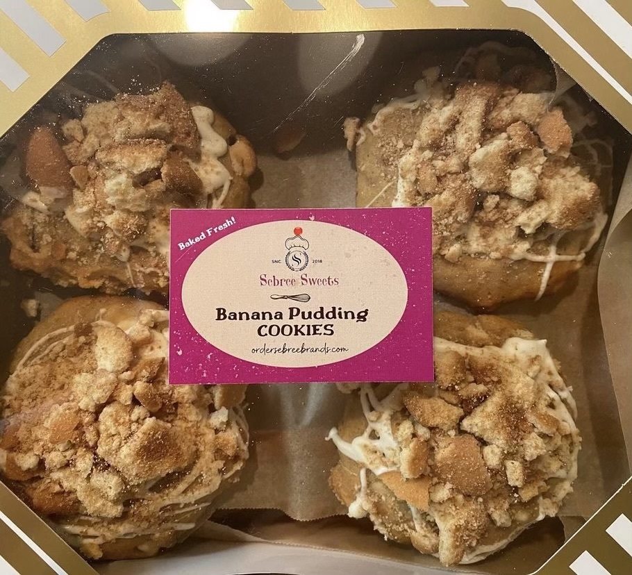 A box of Sebree Brands banana pudding cookies.