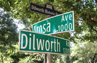 Street sign for Arosa Ave/Dilworth Rd intersection